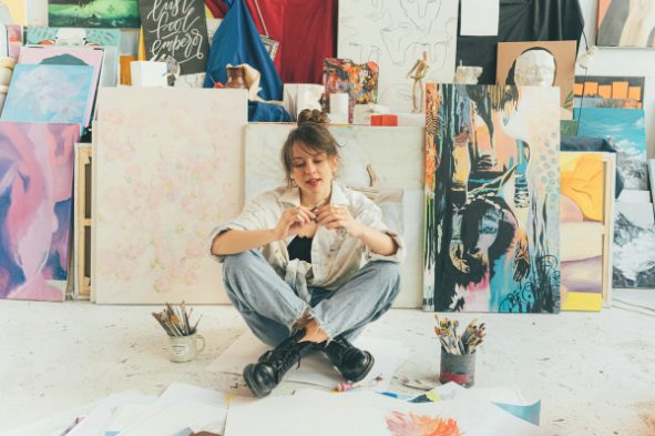 Artiste dans son atelier